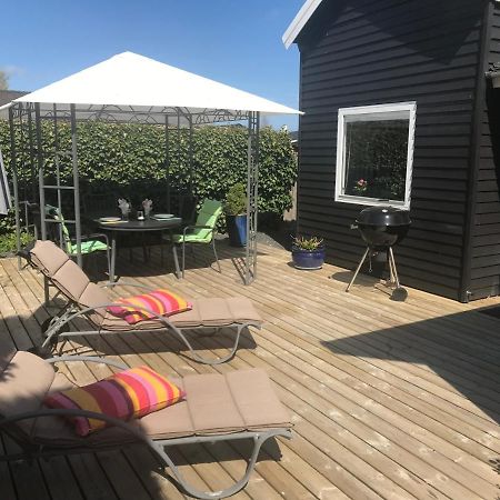 Skon Feriebolig Med Havudsigt I Naturskont Omrade Munkebo Luaran gambar