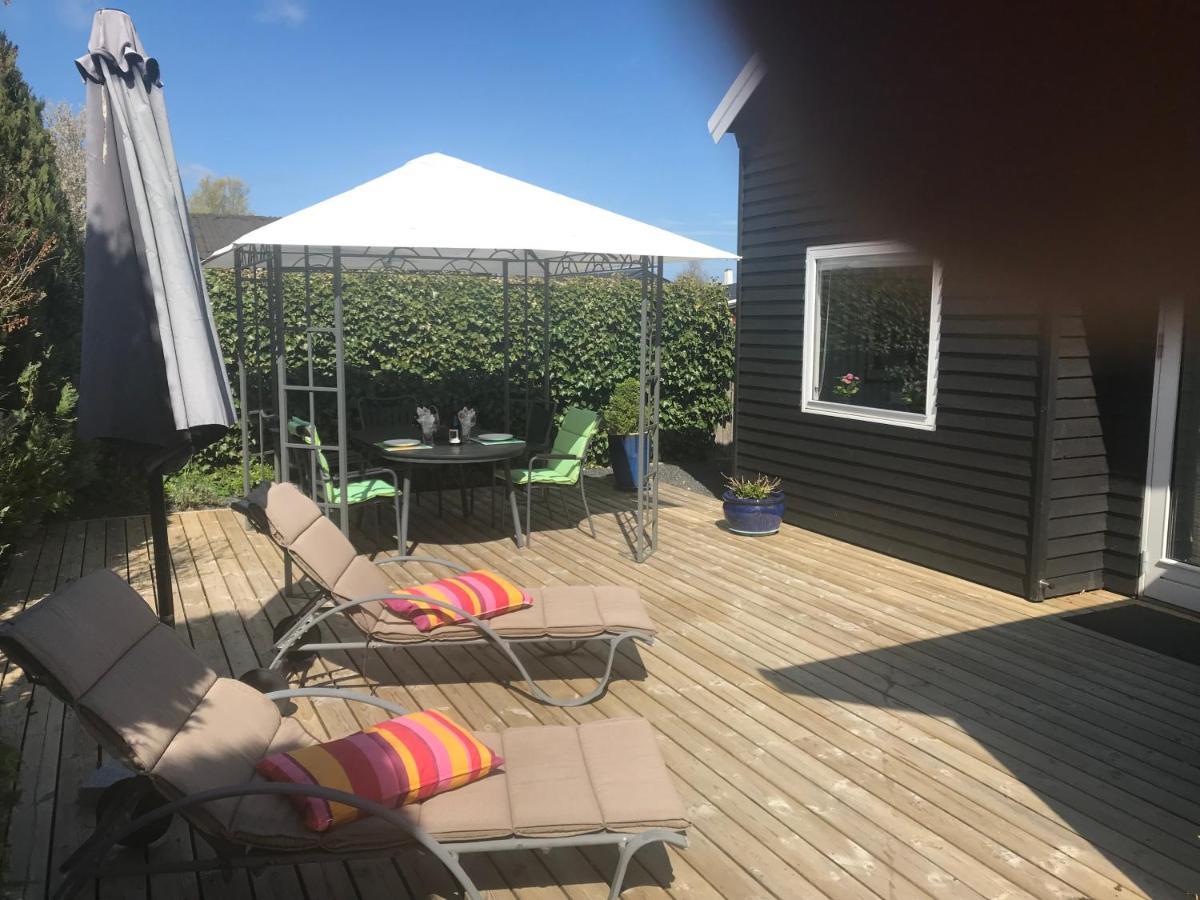 Skon Feriebolig Med Havudsigt I Naturskont Omrade Munkebo Luaran gambar